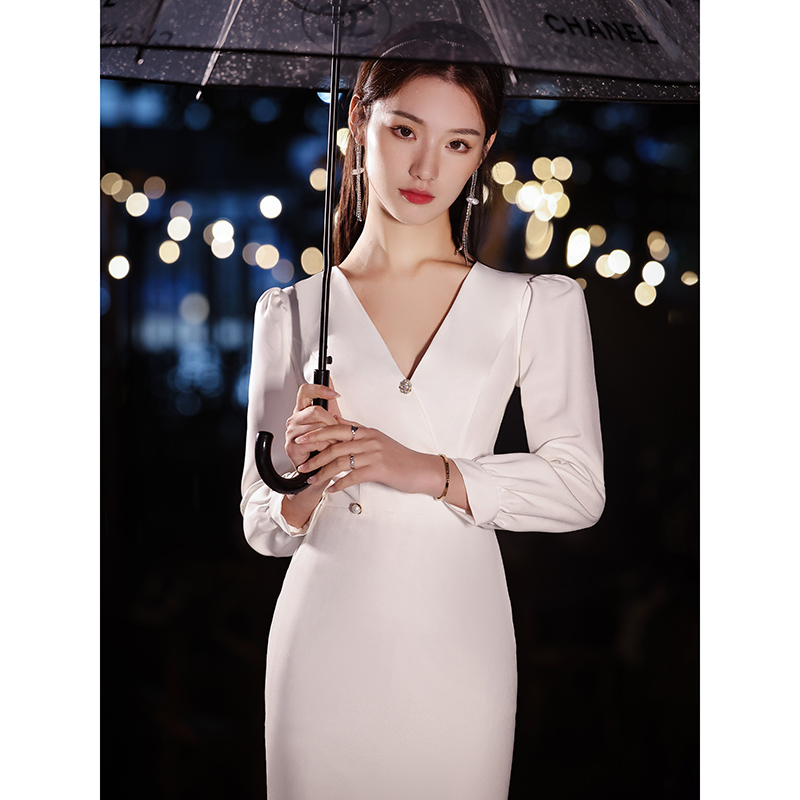 ชุดราตรี ชุดราตรีสวยหรู แบบ ทันสมัย Evening dress