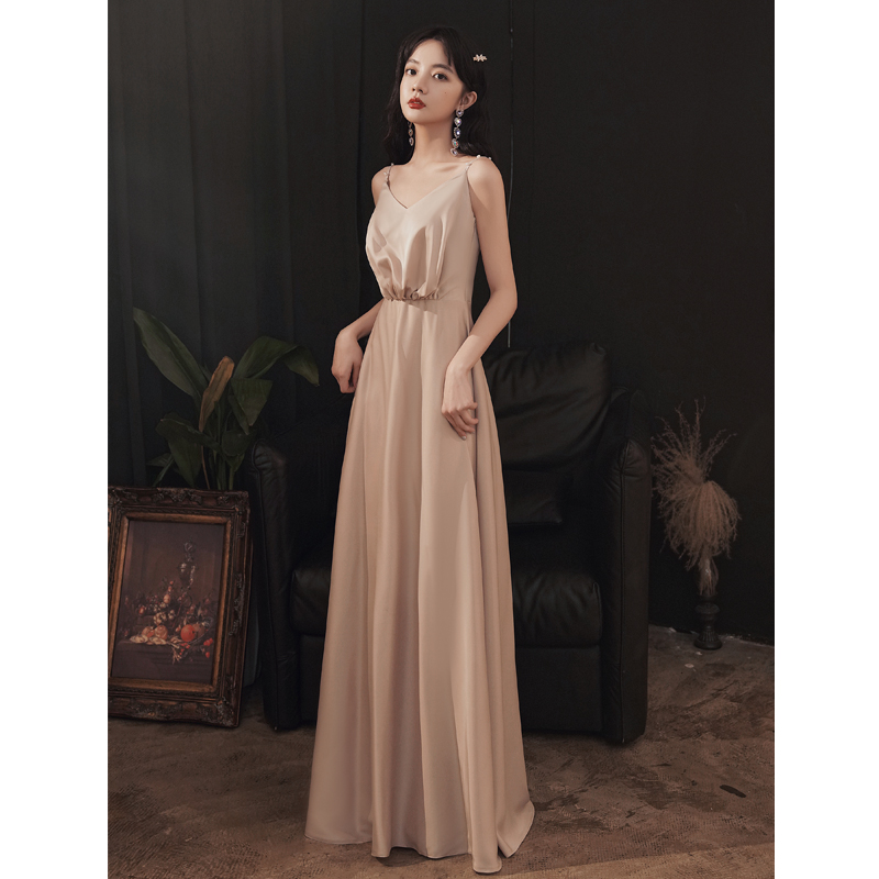 ชุดราตรี ชุดราตรีสวยหรู แบบ ทันสมัย Evening dress