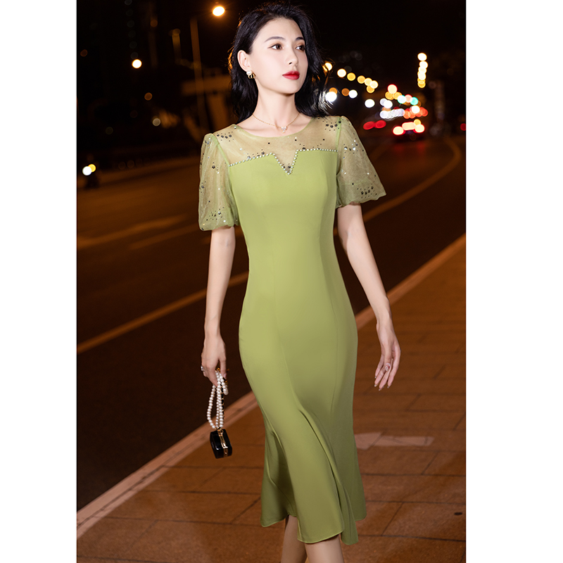 ชุดราตรี ชุดราตรีสวยหรู แบบ ทันสมัย Evening dress