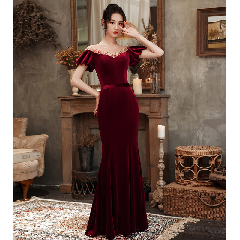 ชุดราตรี ชุดราตรีสวยหรู แบบ ทันสมัย Evening dress
