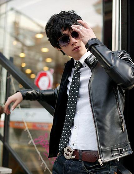 เสื้อ Jacket ผู้ชาย แจ๊คเก็ตหนัง แบบพอดีตัว Slim fit แขนยาว เสื้อคลุมหนัง ใส่ในออฟฟิต ทำงาน ได้แบบเท่ ๆ สีดำ 92047