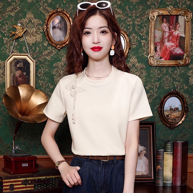 เสื้อเชิ้ตผู้หญิงใส่ทํางาน 390 บาทต่อชิ้น ฟรีค่าจัดส่ง
