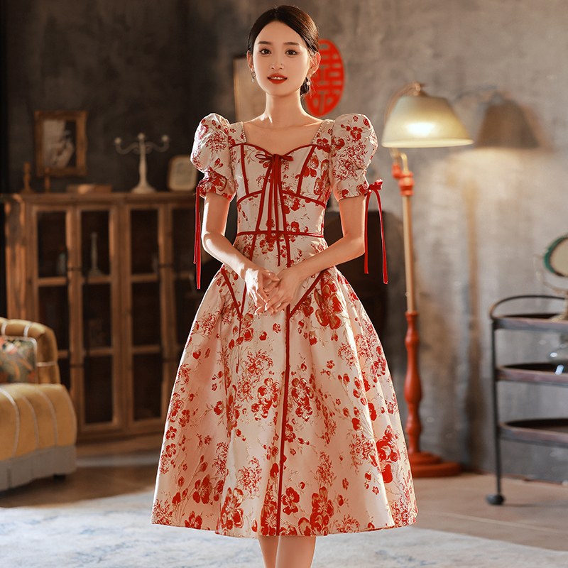 ชุดราตรี ชุดราตรีสวยหรู แบบ ทันสมัย Evening dress