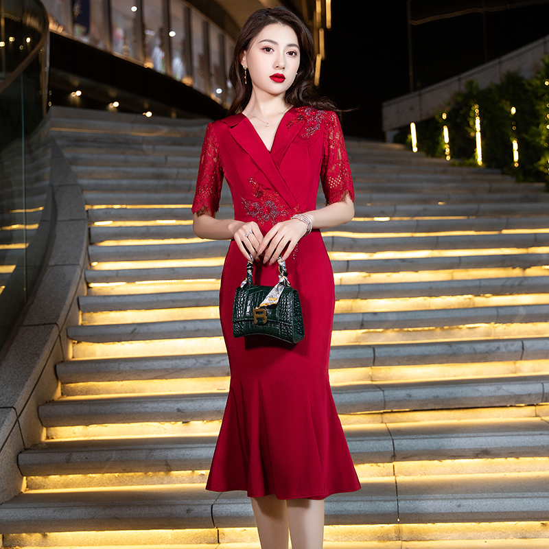 ชุดราตรี ชุดราตรีสวยหรู แบบ ทันสมัย Evening dress