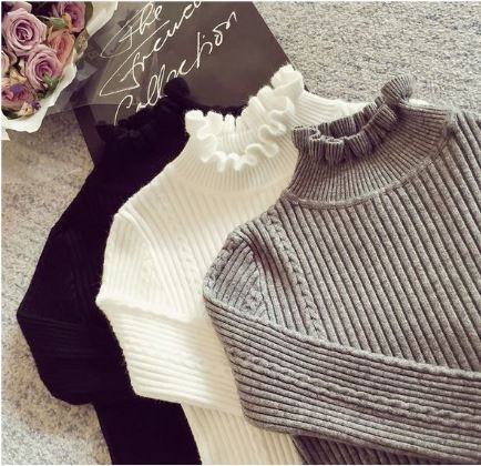 เสื้อไหมพรมคอเต่า ผ้านุ่มมากกกก แต่งช่วงปลายคอ แขน ชายเสื้อ ผ้าร่องมี texture ในตัว งานดี ยืดได้เยอะ เลือกสีที่พร้อมส่งด้านล่างเลยจ้า