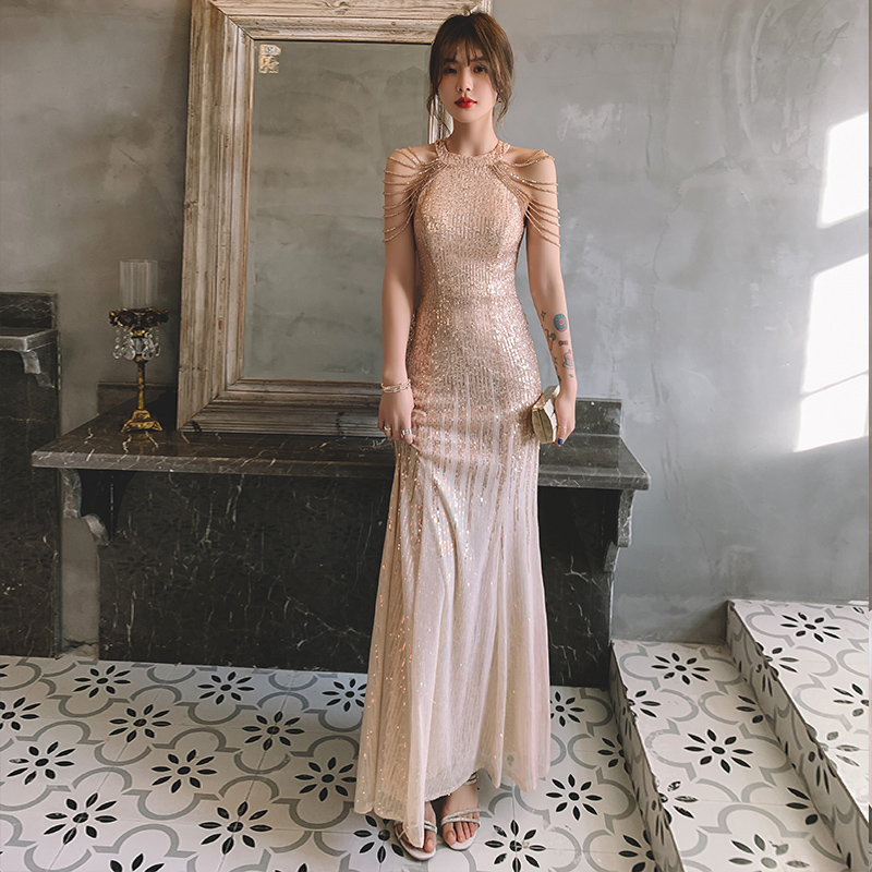 ชุดราตรี ชุดราตรีสวยหรู แบบ ทันสมัย Evening dress