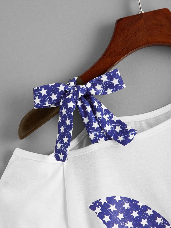 🎀 Blouse3986 เสื้อยืดเปิดไหล่ข้างเดียวสีขาว ผ้าคอตตอนซอฟท์นุ่มใส่สบาย ดีไซน์โบว์ผูกและลายผีเสื้อเพิ่มเสน่ห์ดูน่ารักสดใสแมทช์ง่าย