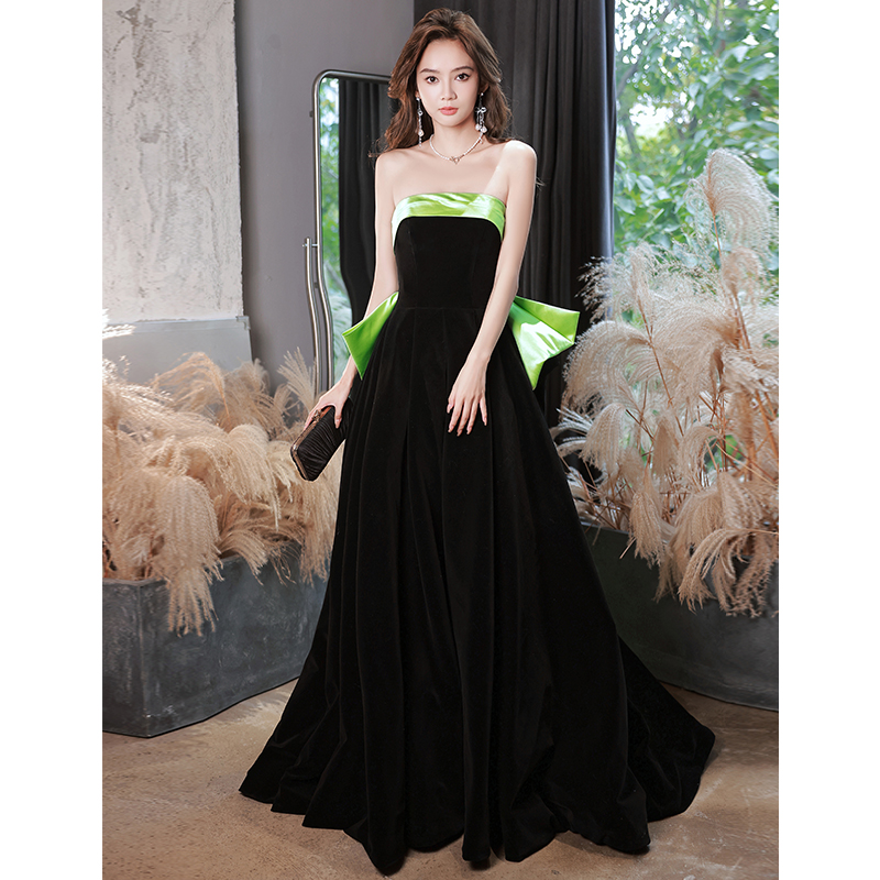 ชุดราตรี ชุดราตรีสวยหรู แบบ ทันสมัย Evening dress