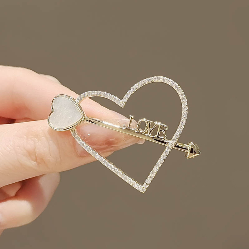 เข็มกลัด เข็มกลัดสวยๆ เข็มกลัดติดเสื้อ Brooch