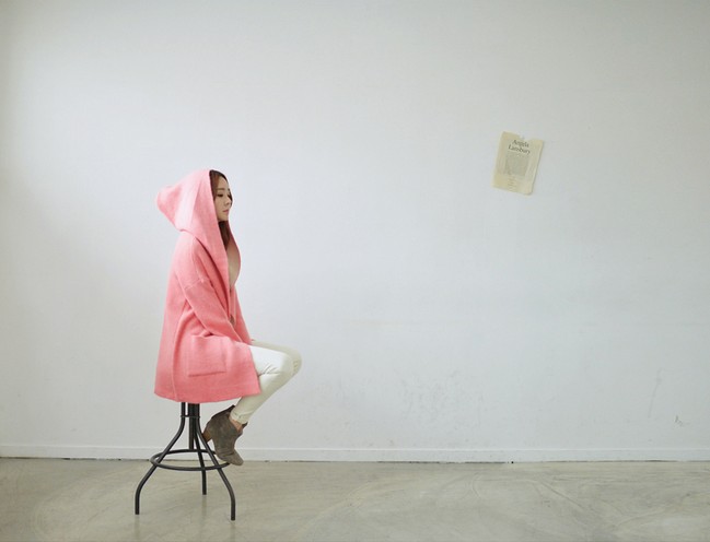 เสื้อกันหนาวฮู้ดดี้ ทรงเก๋ๆ แบบเกาหลี ผ้าเนื้อนิ่ม พร้อมส่ง สีชมพูโอรส น่ารักมากๆค่ะ สีชมพูโอรส