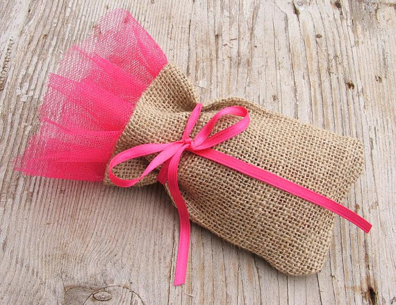 ถุงผ้ากระสอบตกแต่งขอบปากด้วยผ้าโปร่งและผ้าลูกไม้หลากหลายสีสันสดใส