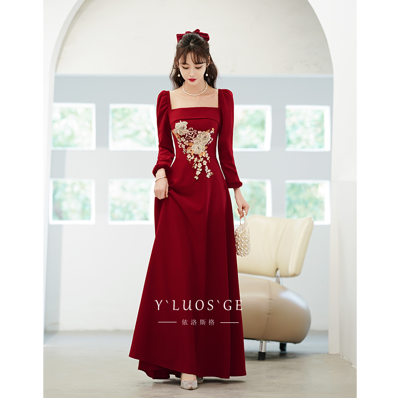 ชุดราตรี ชุดราตรีสวยหรู แบบ ทันสมัย Evening dress