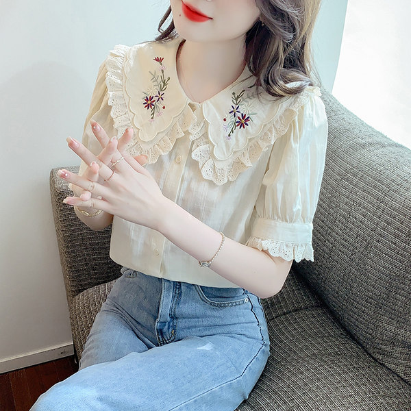 เสื้อลูกไม้ แขนสั้น