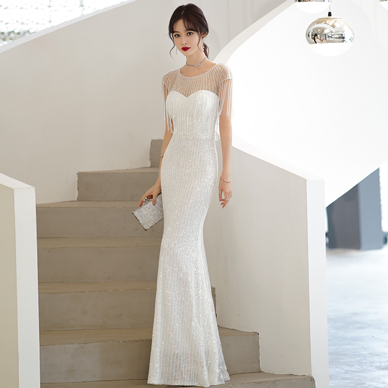 ชุดราตรี ชุดราตรีสวยหรู แบบ ทันสมัย Evening dress