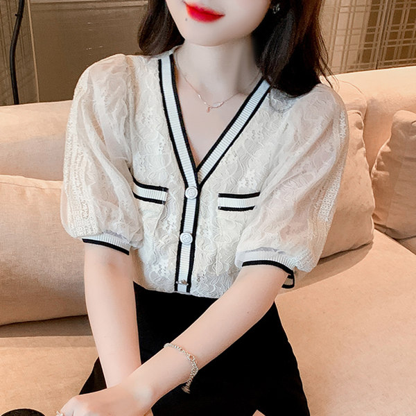 เสื้อลูกไม้ แขนสั้น