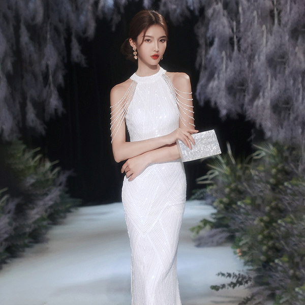 ชุดราตรี ชุดราตรีสวยหรู แบบ ทันสมัย Evening dress