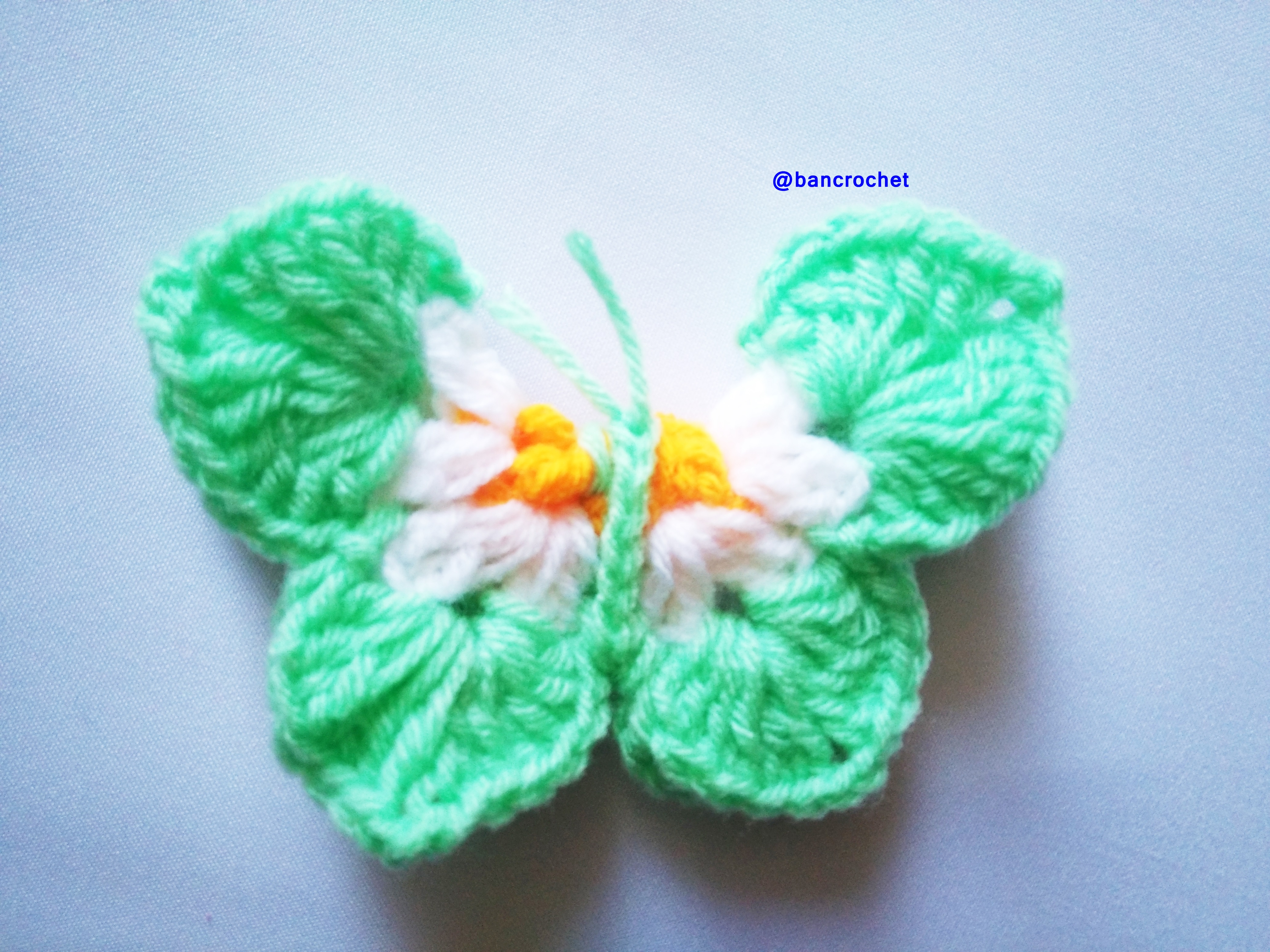 Bancrochet ผีเสื้อถักโครเชต์ Crochet Butterfly หลากสี 3x2 นิ้ว