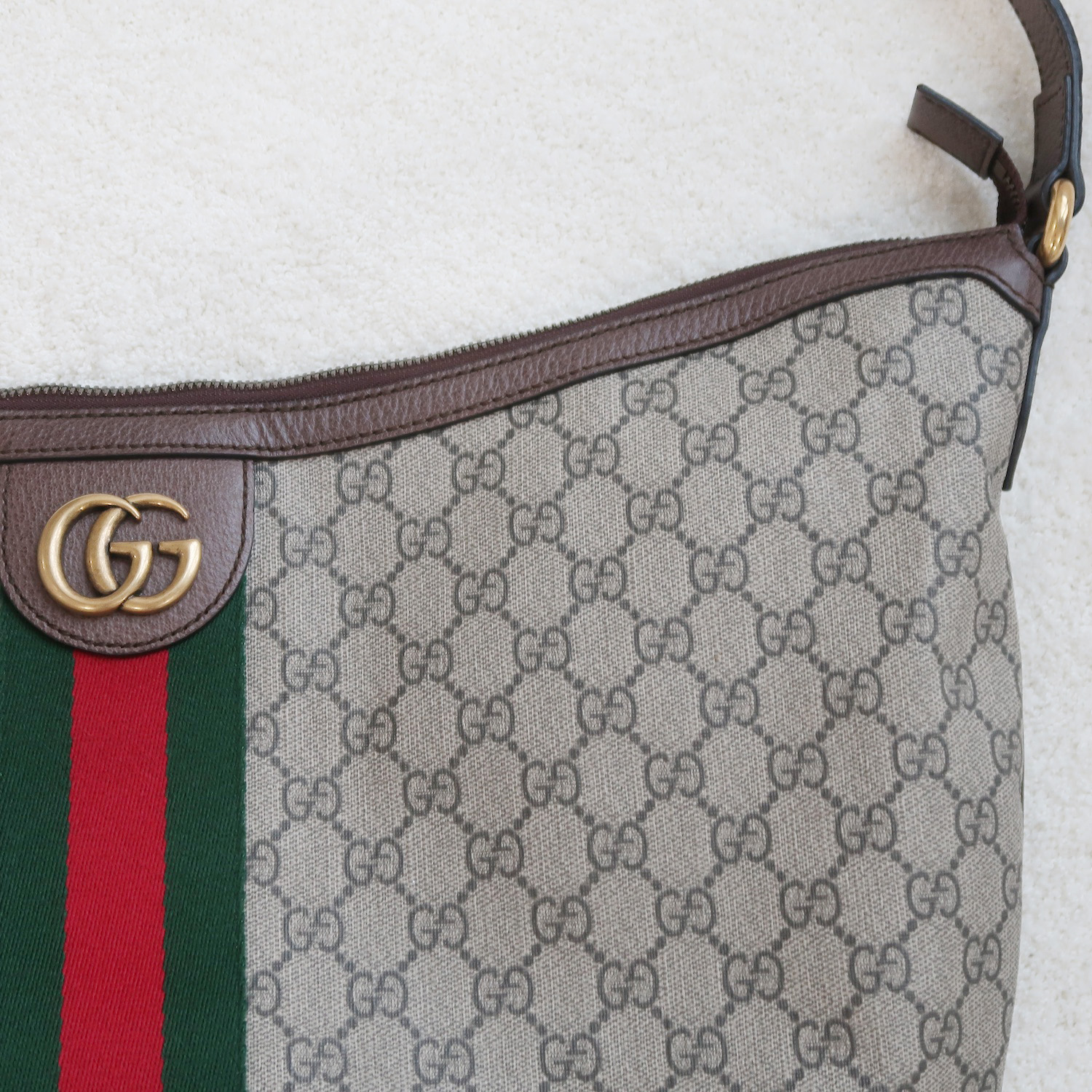 Gucci GG Ophidia Medium Zip Messenger Bag