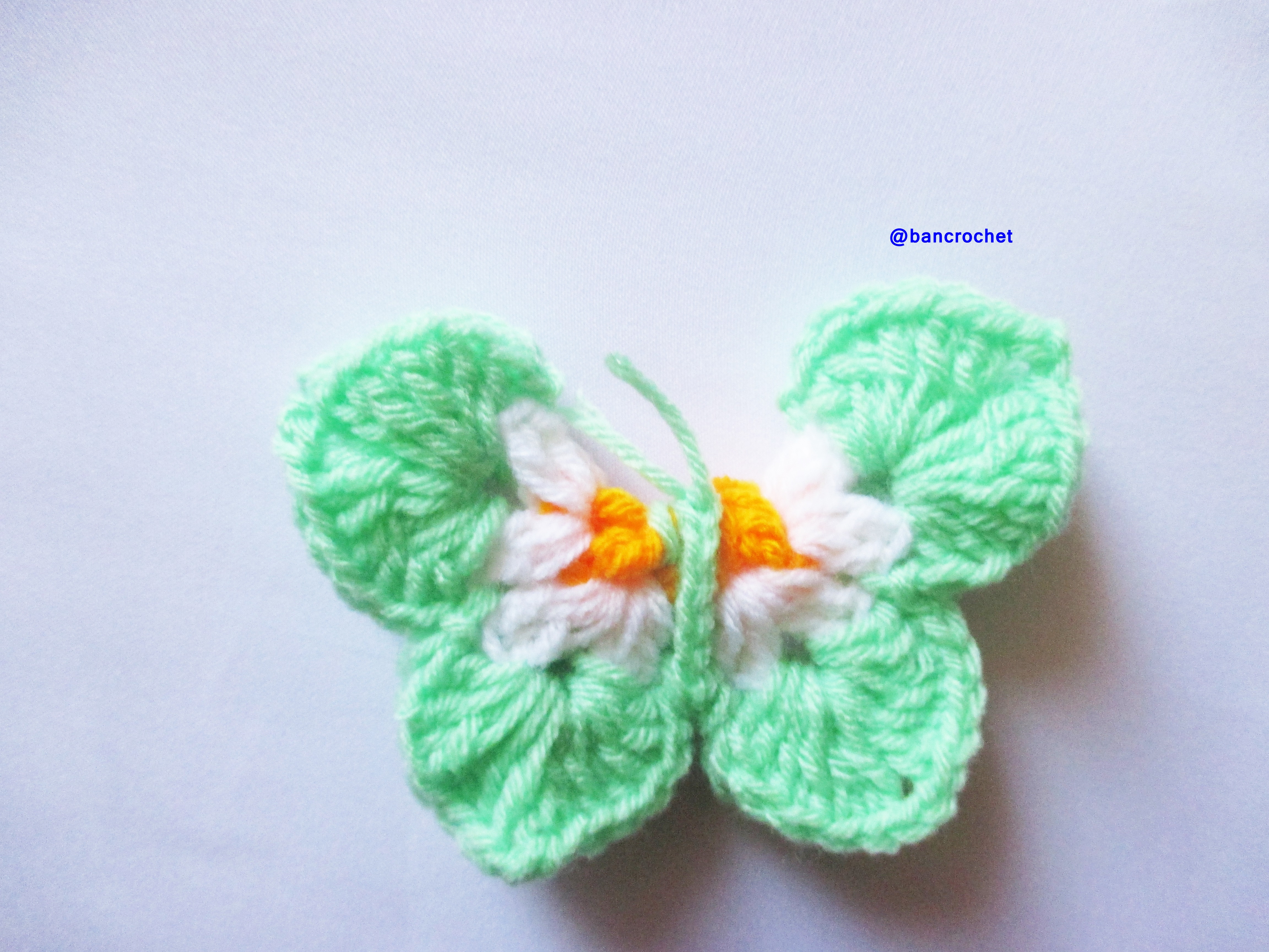 Bancrochet ผีเสื้อถักโครเชต์ Crochet Butterfly หลากสี 3x2 นิ้ว