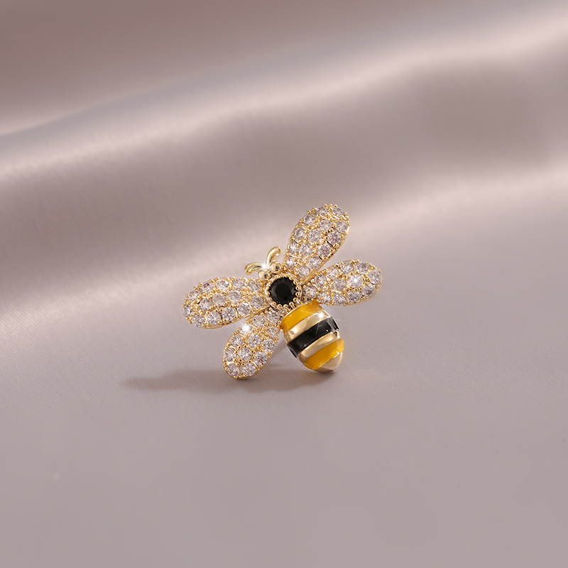เข็มกลัด เข็มกลัดสวยๆ เข็มกลัดติดเสื้อ Brooch