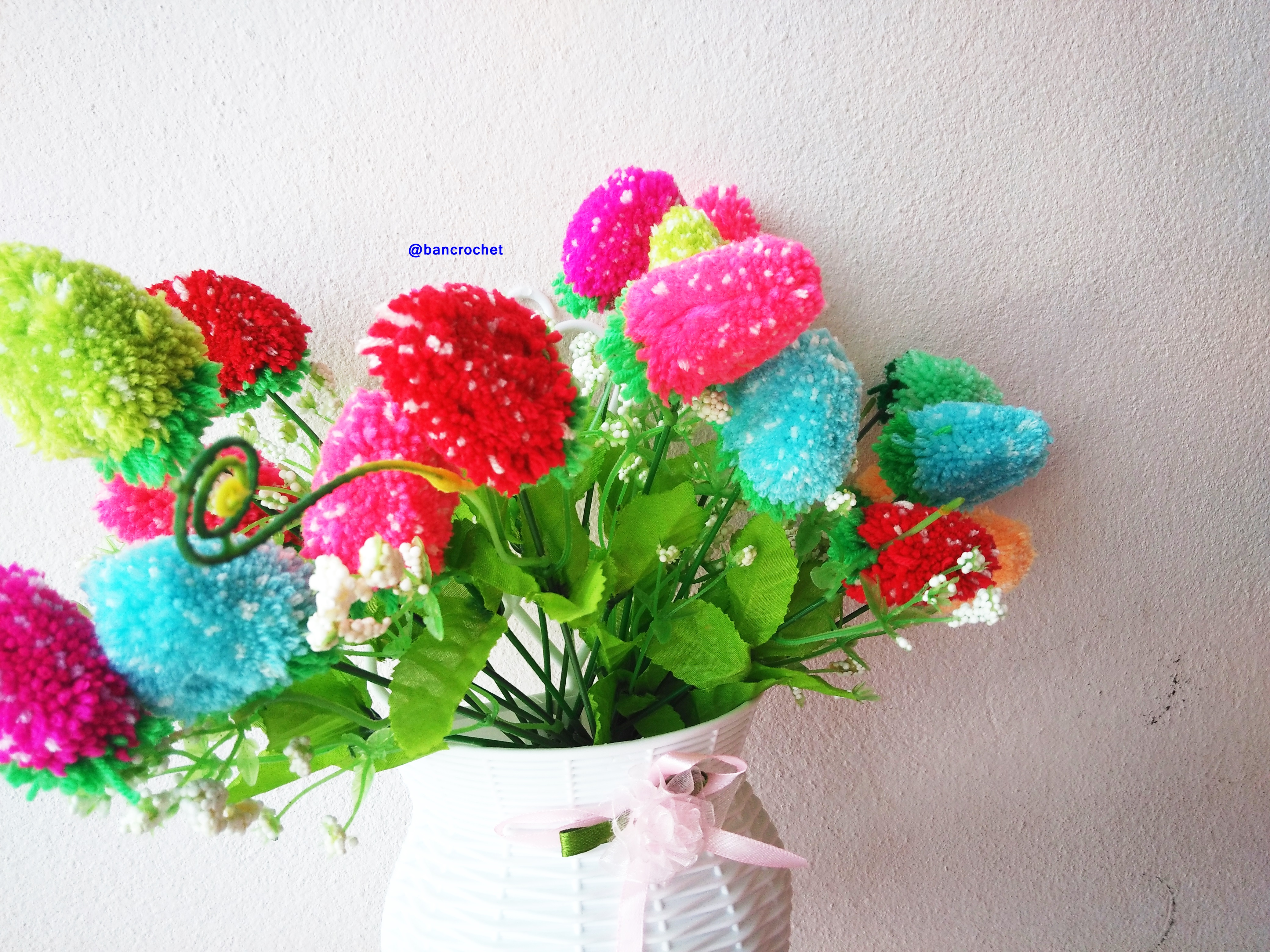 Bancrochet แจกันช่อดอกไม้แขวน crochet flowers vase hanger หลากสี 8 นิ้ว