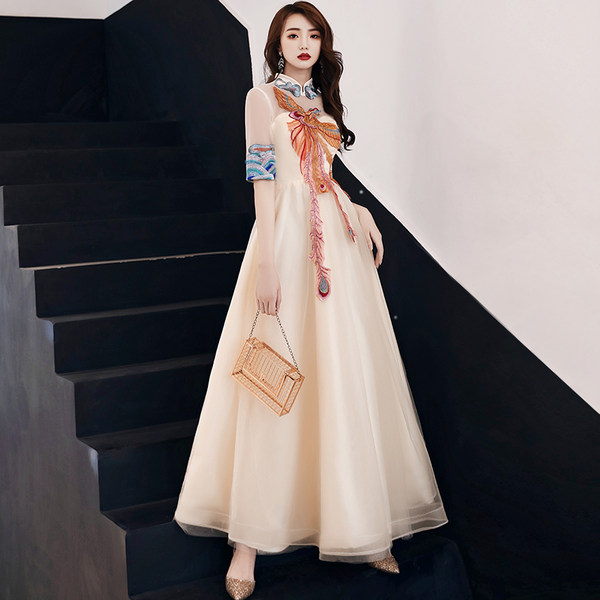 ชุดราตรี ชุดราตรีสวยหรู แบบ ทันสมัย Evening dress