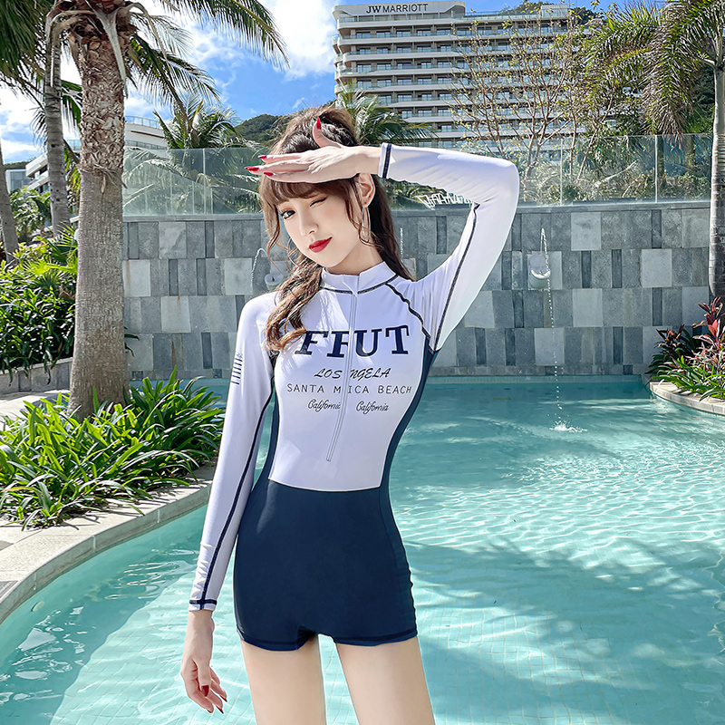 ชุดว่ายน้ำผู้หญิง ชุดว่ายน้ำน่ารัก Bikini ชุดไปทะเล