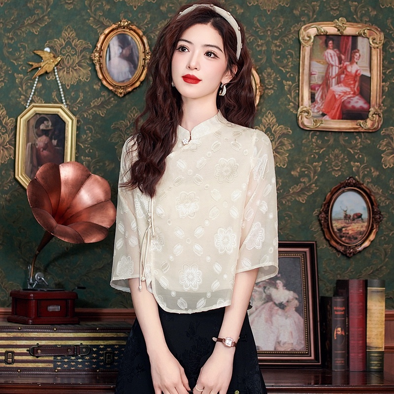 เสื้อเชิ้ตผู้หญิงใส่ทํางาน 390 บาทต่อชิ้น ฟรีค่าจัดส่ง