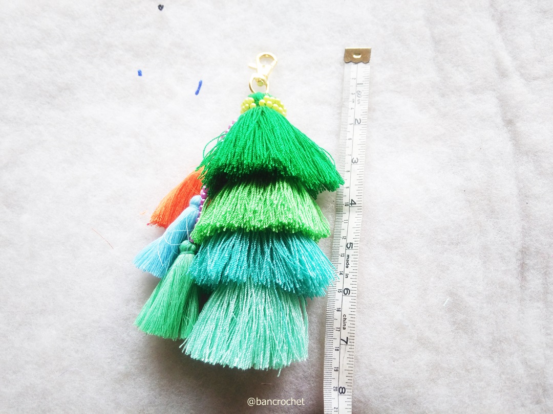 Bancrochet (ราคาส่ง) พวงกญแจพู่แขวนกระเป๋า Tassel keychains (only wholesale) หลากสี 7 นิ้ว (inch)