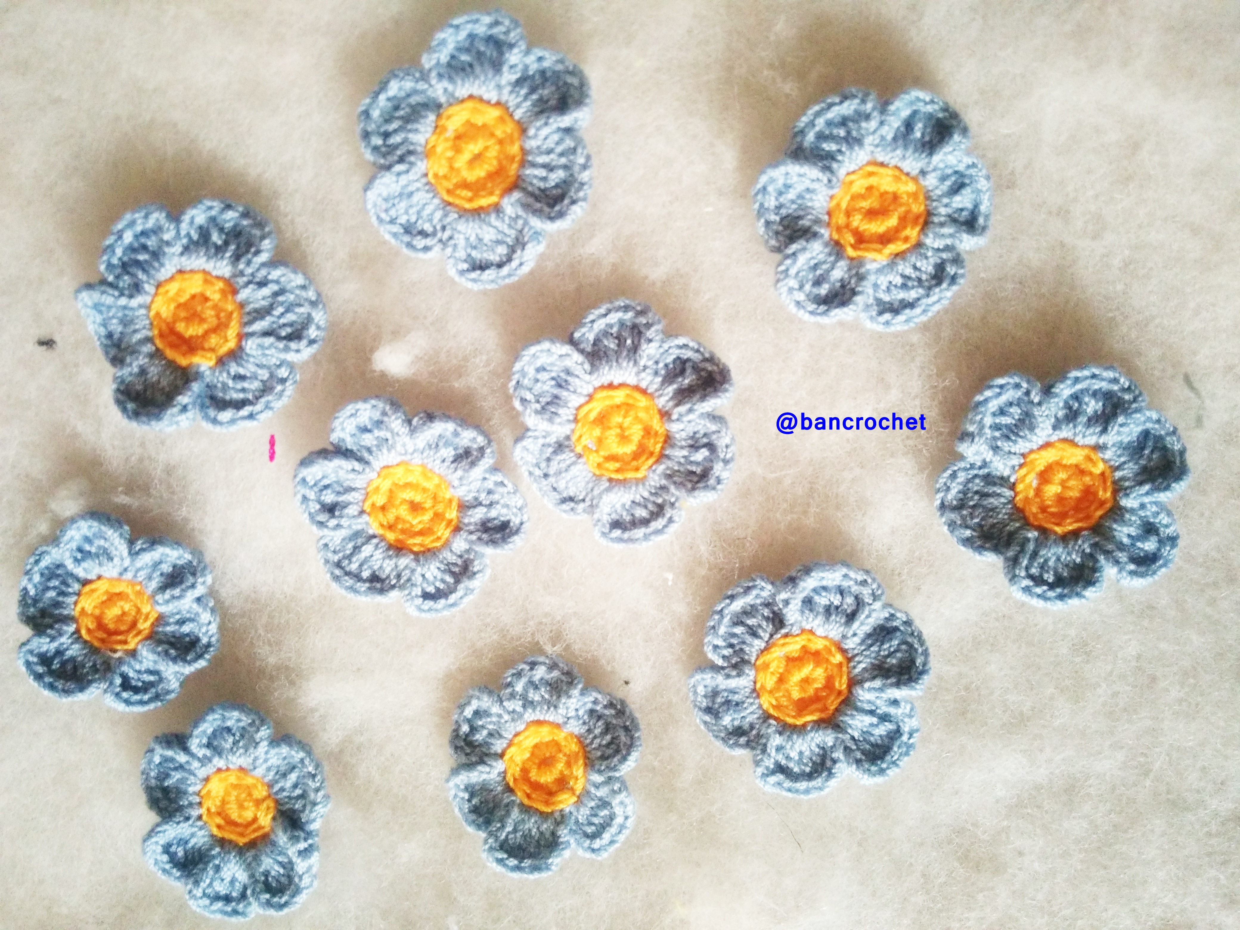 Bancrochet ดอกไม้ถักโครเชต์ crochet flowers คราม 3 cm