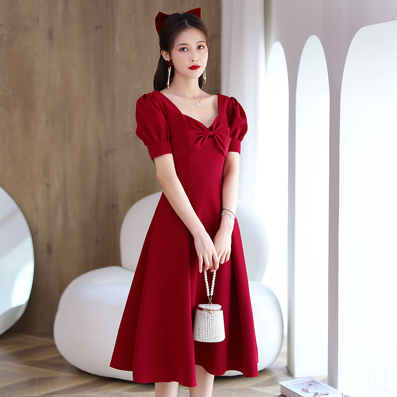ชุดราตรี ชุดราตรีสวยหรู แบบ ทันสมัย Evening dress