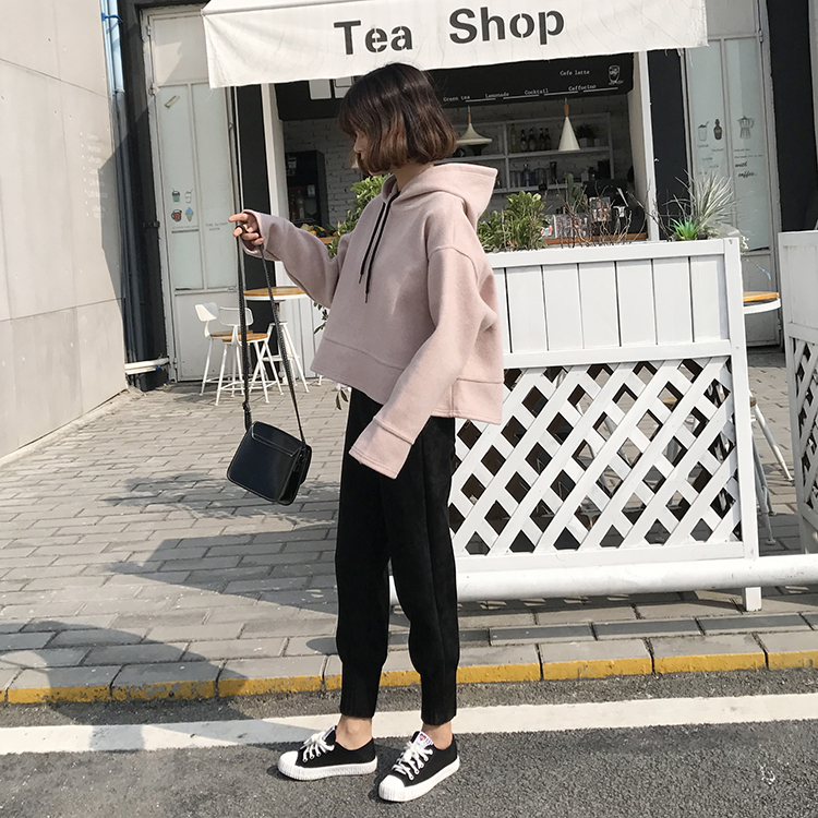 เสื้อกันหนาวฮู้ดดี้ แฟชั่นเกาหลี ตัวสั้นทรงแข็ง น่ารักมากจ้า ผ้าสักกะหลาดเนื้อนุ่มแต่เป็นทรง พร้อมส่ง งานจริงในภาพสุดท้ายน้า