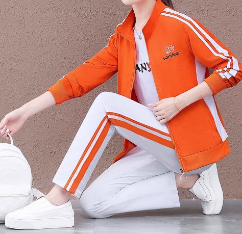 ชุดออกกำลังกาย ผู้หญิง แบบเข้าชุด ใส่วิ่ง ใส่เที่ยวได้เลย ได้ทั้งเสื้อด้านใน กางเกง และ Jaket เข้าชุด สีดำ แดง ส้ม 689825