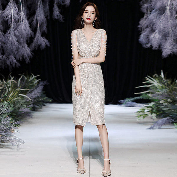 ชุดราตรี ชุดราตรีสวยหรู แบบ ทันสมัย Evening dress