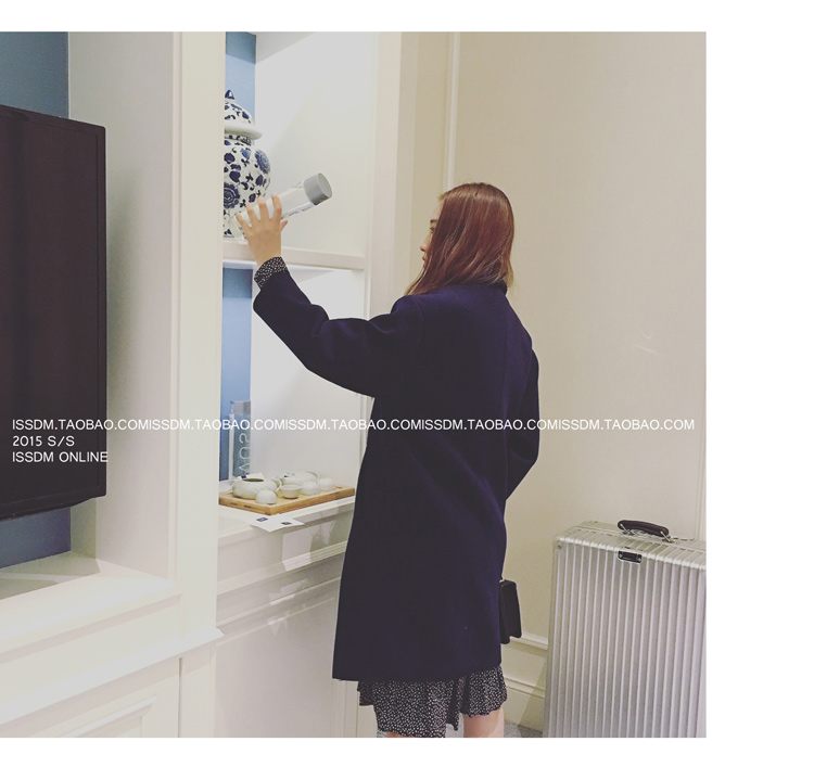 เสื้อโค้ทกันหนาว สีกรมท่า ทรงยาวโคล่ง แต่งกระดุุม 2 แถว ผ้าวูลผสมสักกะหลาด บุซับในกันลม พร้อมส่ง สีกรมท่า