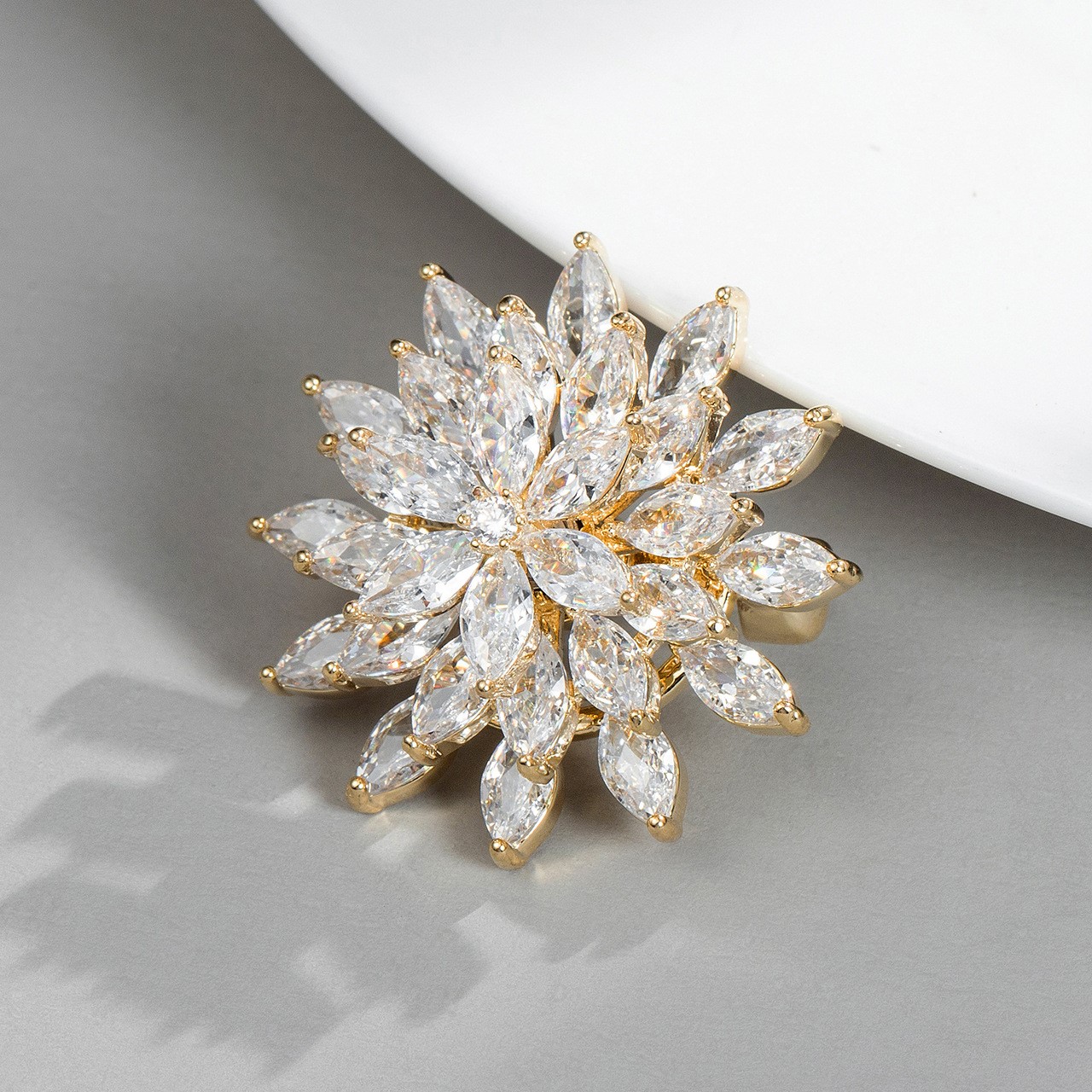 เข็มกลัด เข็มกลัดสวยๆ เข็มกลัดติดเสื้อ Brooch