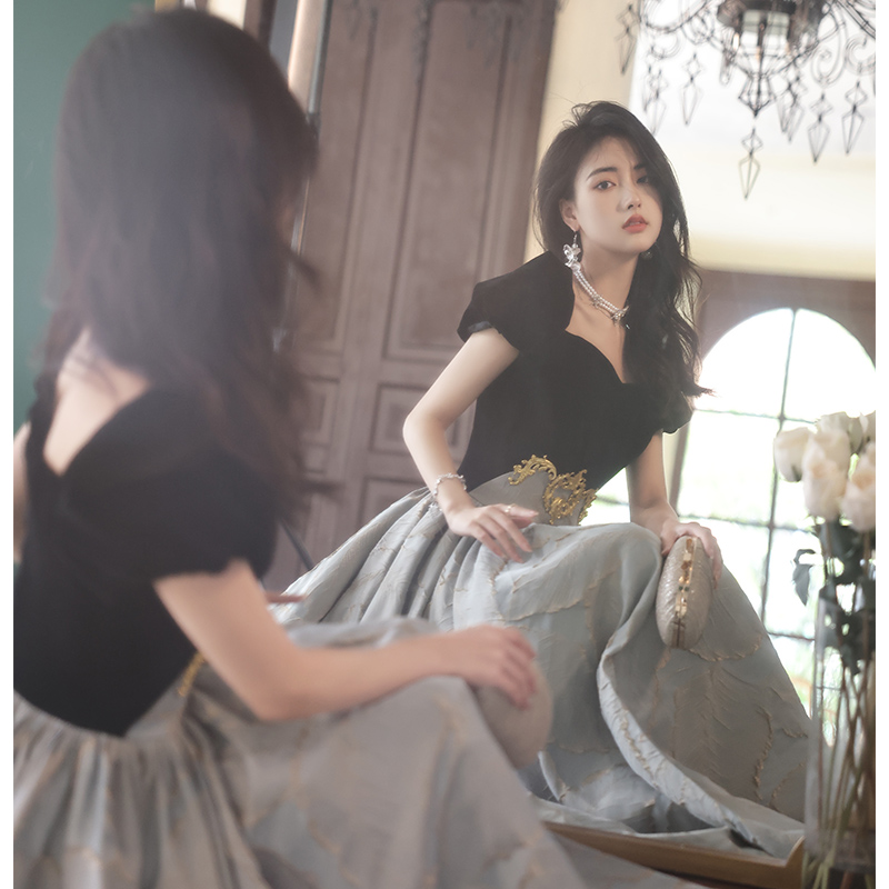 ชุดราตรี ชุดราตรีสวยหรู แบบ ทันสมัย Evening dress