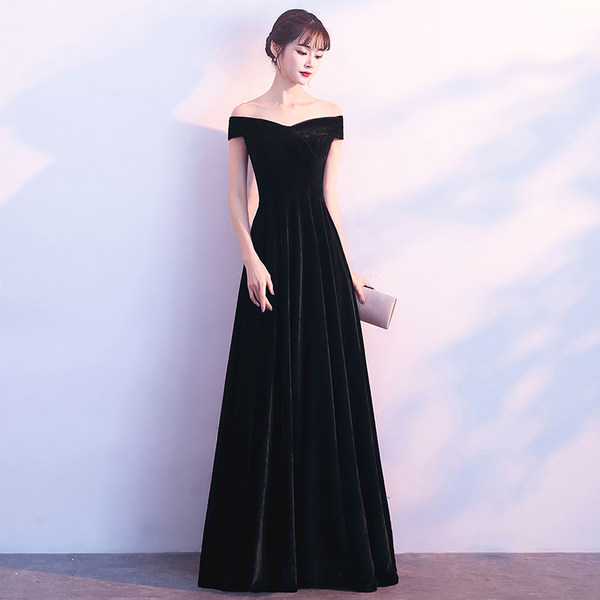 ชุดราตรี ชุดออกงาน ดีไซน์หรู แบรนด์ Angel