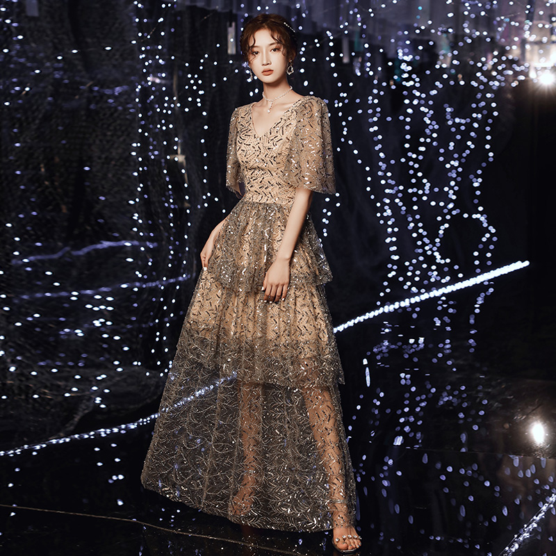 ชุดราตรี ชุดราตรีสวยหรู แบบ ทันสมัย Evening dress