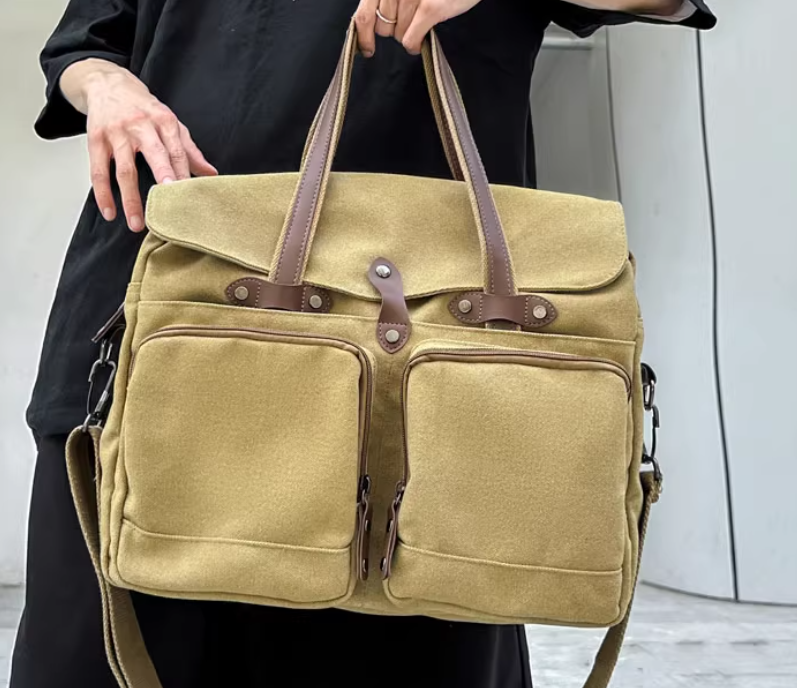 กระเป๋าสะพายผ้าแคนวาส ผู้ชาย แบบวัยรุ่น ดีไซน์เท่ มีสไตล์ มาพร้อมสายสะพาย และ หูหิ้ว ดีไซน์เก๋ 717836