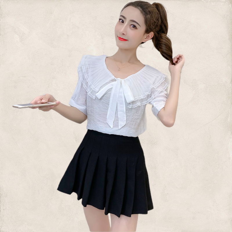 Blouse3880 เสื้อคอวีผูกโบว์ แต่งปกลูกไม้เพิ่มดีเทลความน่ารัก ผ้าโพลีเกรดพรีเมียมเนื้อดีมีน้ำหนักนุ่มใส่สบาย งานสวยน่ารักเต็มสิบ แมทช์กับอะไรก็เข้า ใส่เที่ยว/ใส่ทำงานได้ มี 2 สี ขาว, เขียว