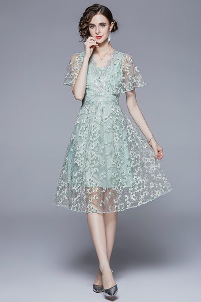 ชุดเดรสยาวสวยๆ ชุดเดรสยาวใส่สบาย ใส่ทำงาน