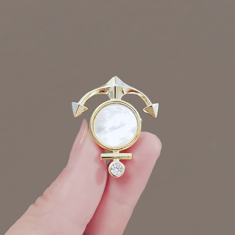 เข็มกลัด เข็มกลัดสวยๆ เข็มกลัดติดเสื้อ Brooch