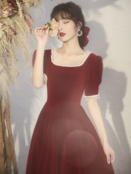 ชุดราตรี ชุดราตรีสวยหรู แบบ ทันสมัย Evening dress