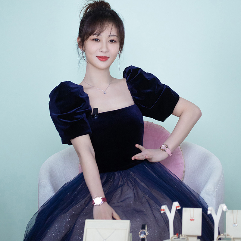 ชุดราตรี ชุดราตรีสวยหรู แบบ ทันสมัย Evening dress