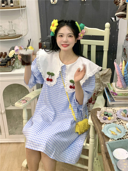 เดรสแฟชั่น แบบลายหมดสต็อกเร็วมากคะ สอบถามไซต์ที่สั่งได้ก่อนการสั่งนะคะ