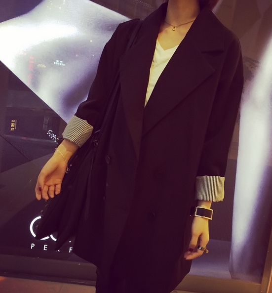 สูทตัวโคล่งทรงสวย ซับในลายทาง เพิ่มความเก๋ไก๋ ผ้าโพลิเนื้อเบากันลม พร้อมส่งจ้า black