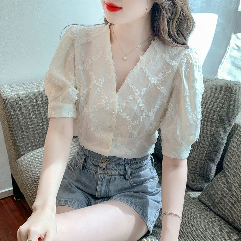 เสื้อเชิ้ตแขนยาววัยรุ่น ลายสวยๆ แบรนด์ YIL AN