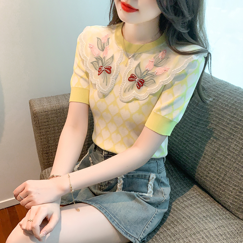 เสื้อผ้าวัยรุ่นเกาหลี เสื้อยืดวัยรุ่นผู้หญิง มีขนาด S M L XL
