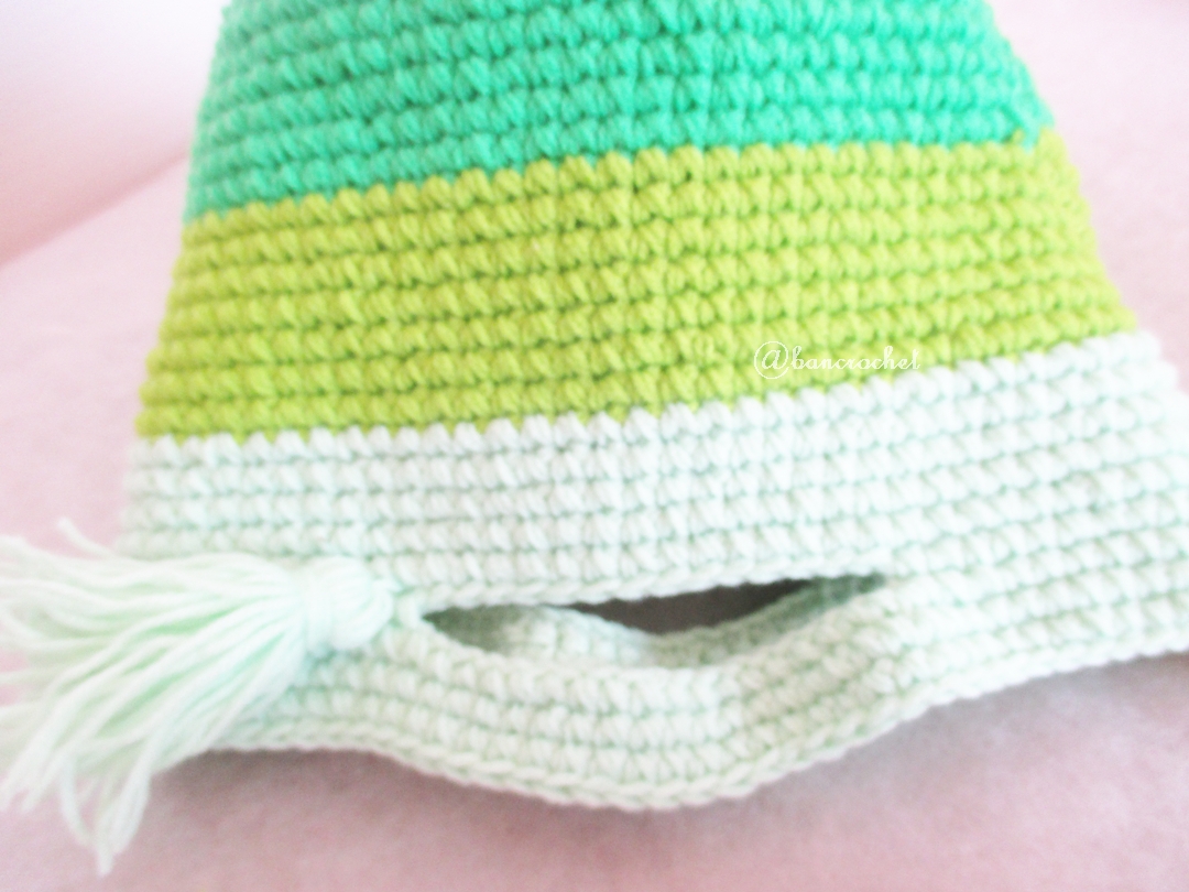 กระเป๋าถักไหมพรมสีเขียวสลับสี handbag crochet handmade